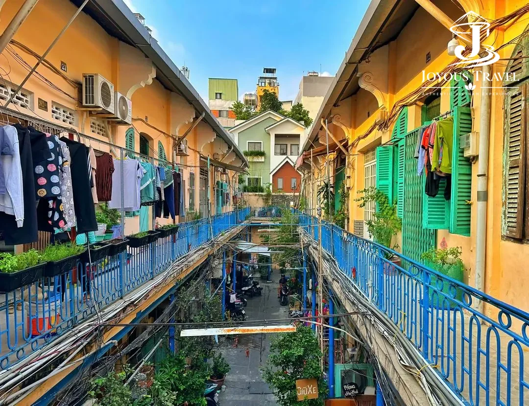 Hidden Saigon – Beyond the Guidebooks | Small Group Experience | - photo 1