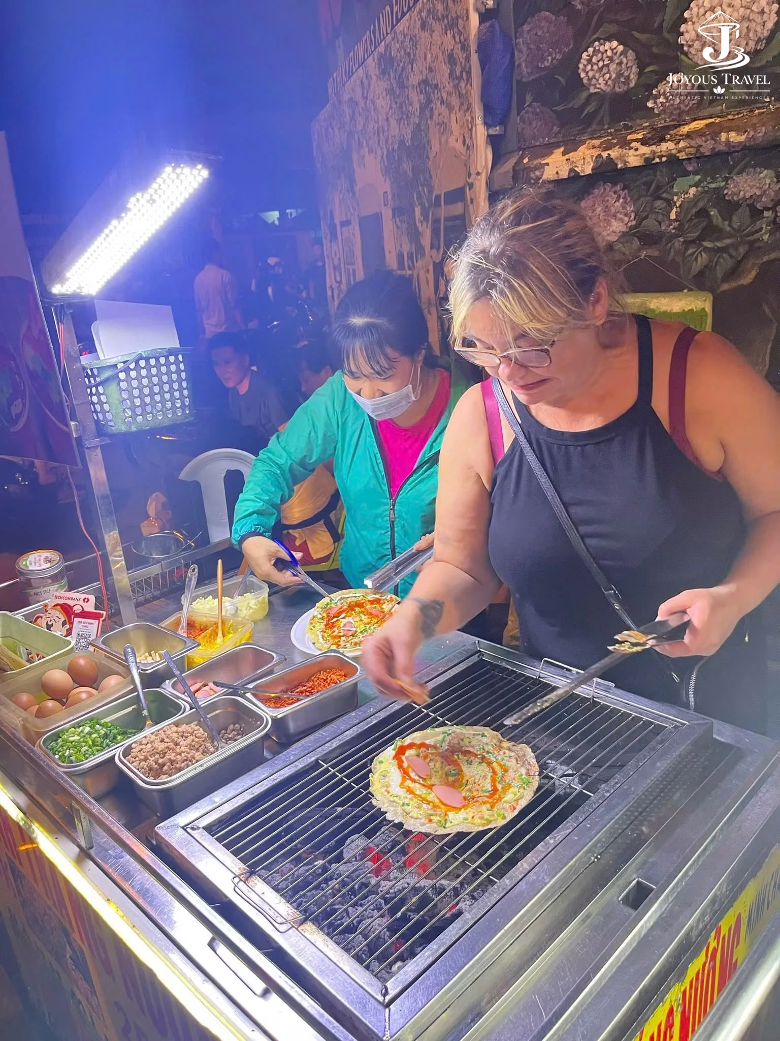 foodie-by-jeep-from-hcmc-